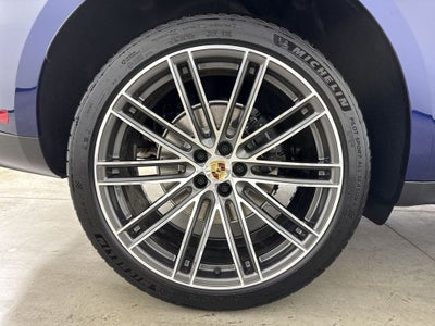 2026 Porsche Macan AWD