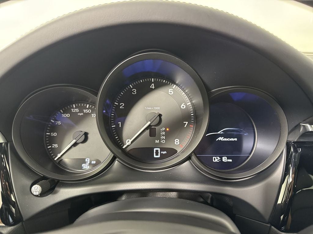 2026 Porsche Macan AWD
