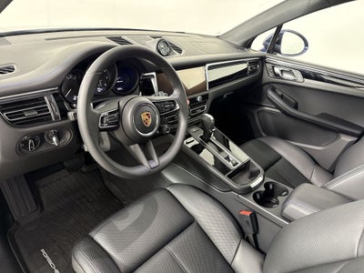 2026 Porsche Macan AWD