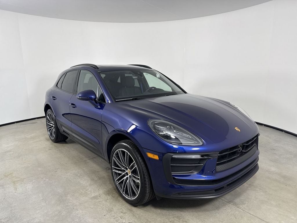 2026 Porsche Macan AWD