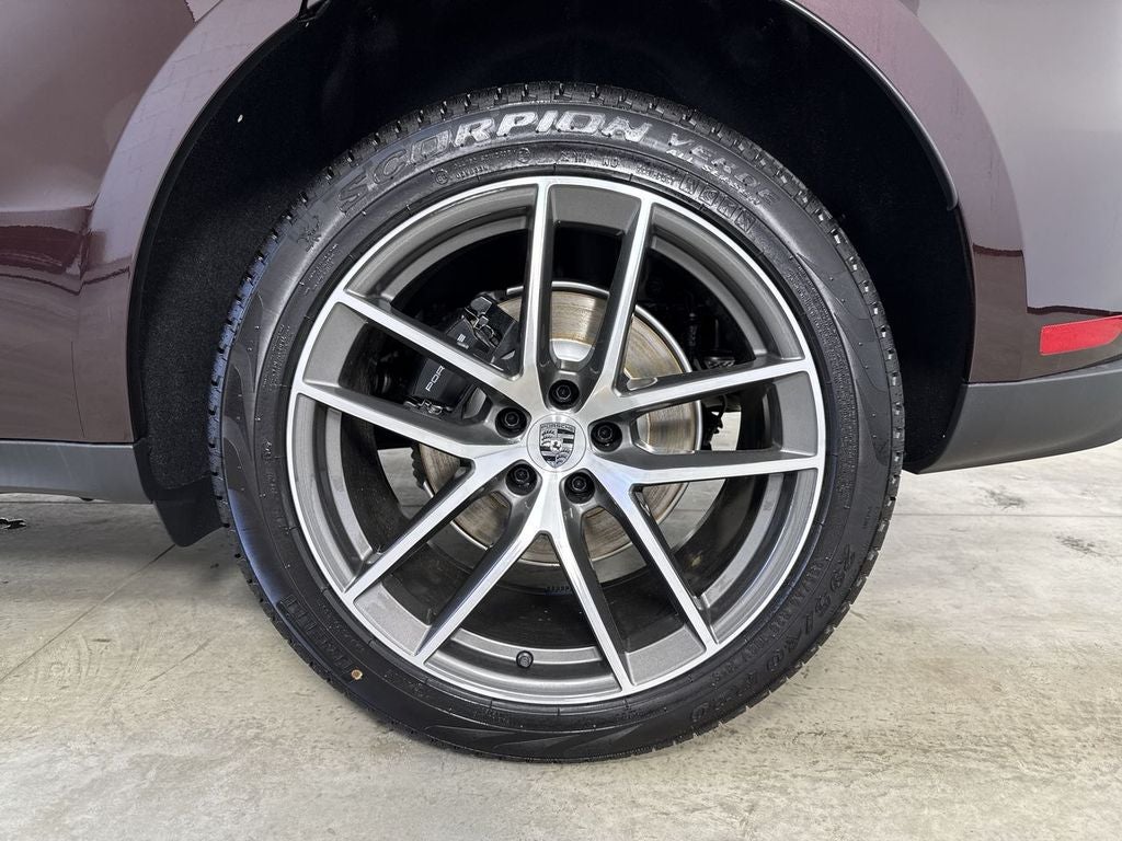 2026 Porsche Macan AWD