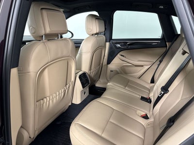 2026 Porsche Macan AWD