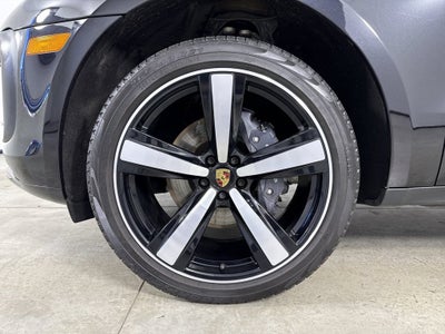 2023 Porsche Macan AWD