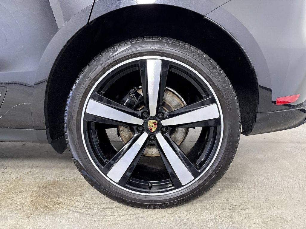 2023 Porsche Macan AWD