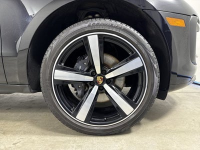 2023 Porsche Macan AWD