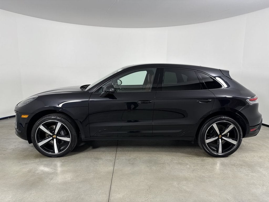 2023 Porsche Macan AWD