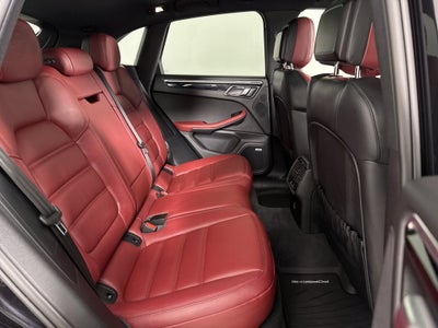 2023 Porsche Macan AWD