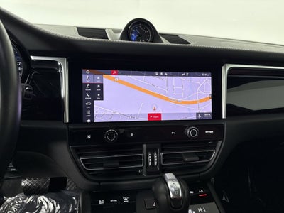 2023 Porsche Macan AWD