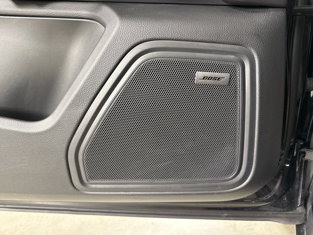 2023 Porsche Macan AWD