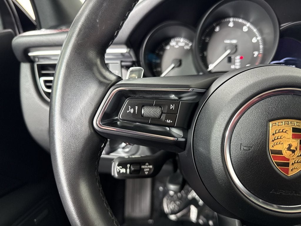 2023 Porsche Macan AWD