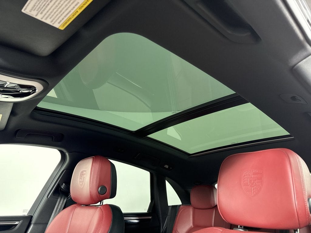 2023 Porsche Macan AWD
