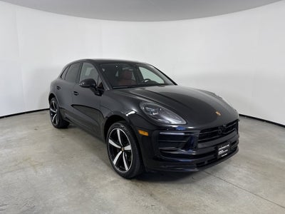 2023 Porsche Macan AWD