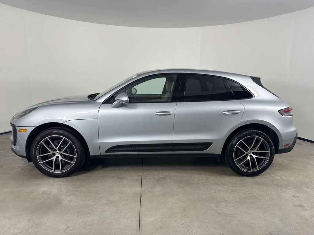 2023 Porsche Macan T