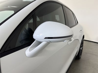 2025 Porsche Macan AWD