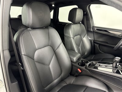 2025 Porsche Macan AWD