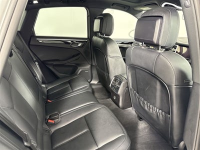 2025 Porsche Macan AWD