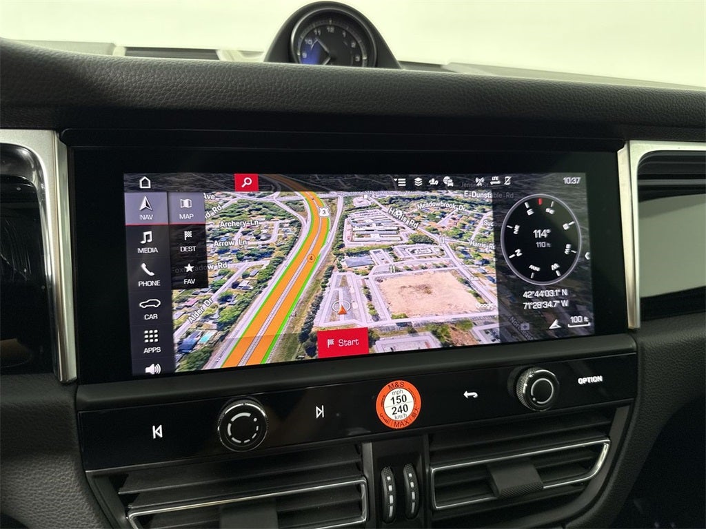 2025 Porsche Macan AWD