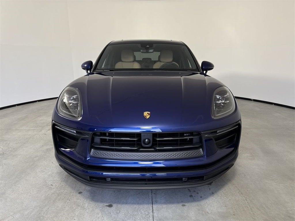 2025 Porsche Macan AWD