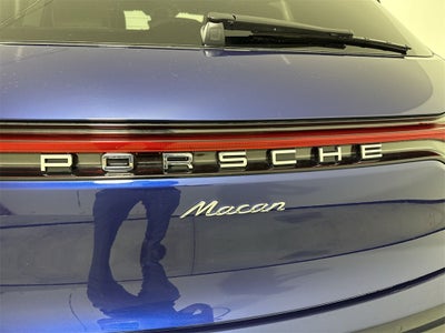 2025 Porsche Macan AWD
