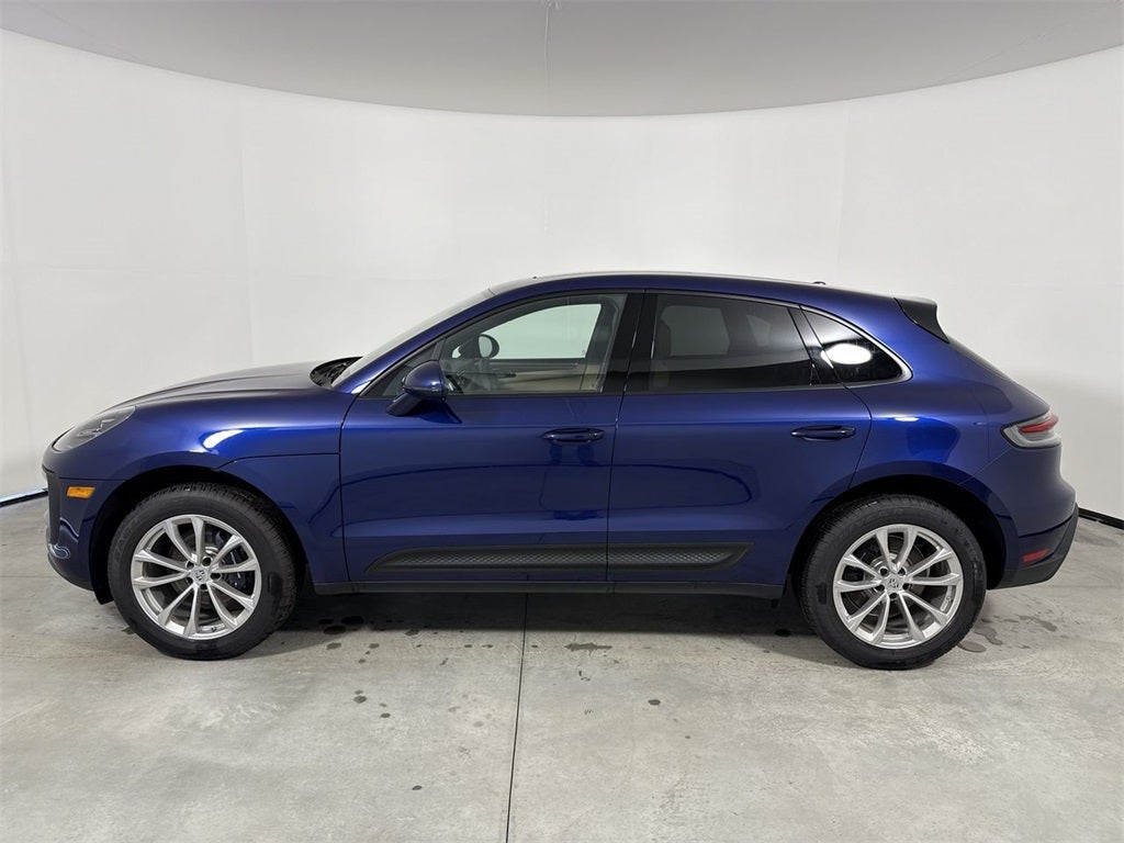 2025 Porsche Macan AWD