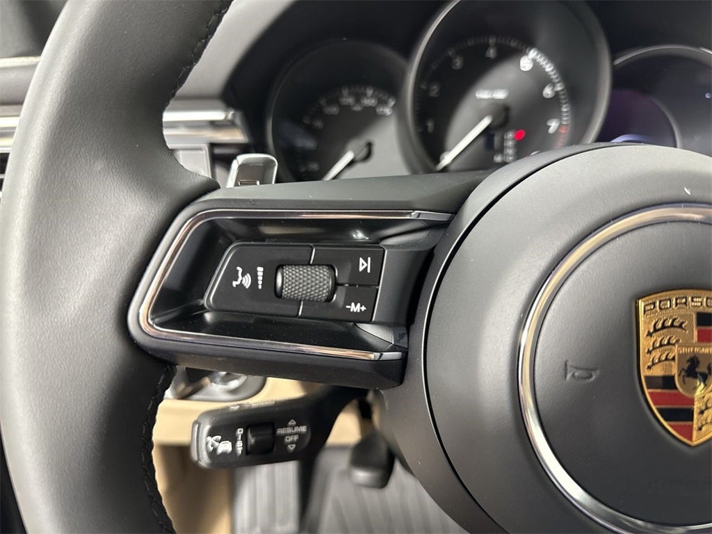 2025 Porsche Macan AWD