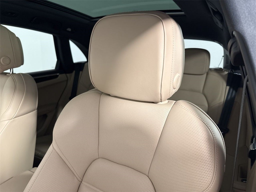 2025 Porsche Macan AWD