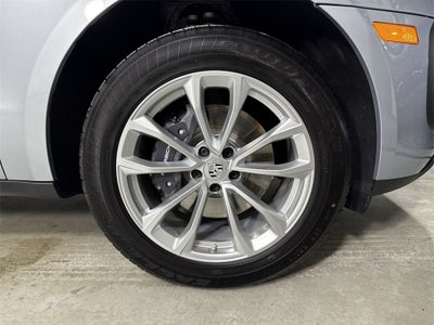 2025 Porsche Macan AWD