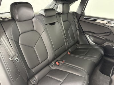 2025 Porsche Macan AWD