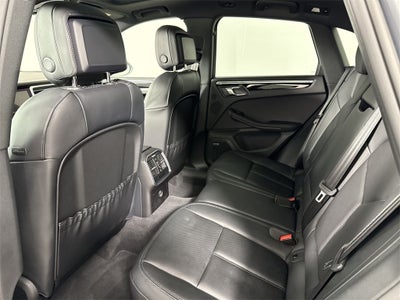 2025 Porsche Macan AWD