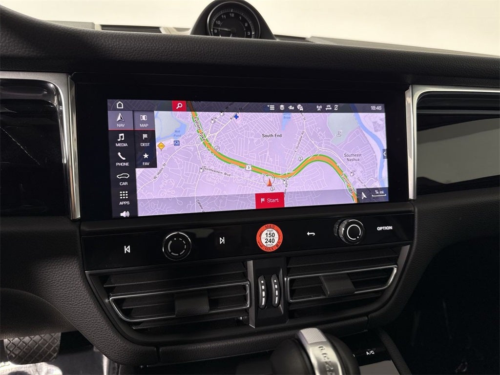 2025 Porsche Macan AWD