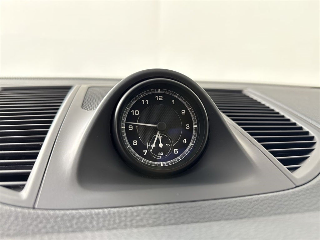 2025 Porsche Macan AWD