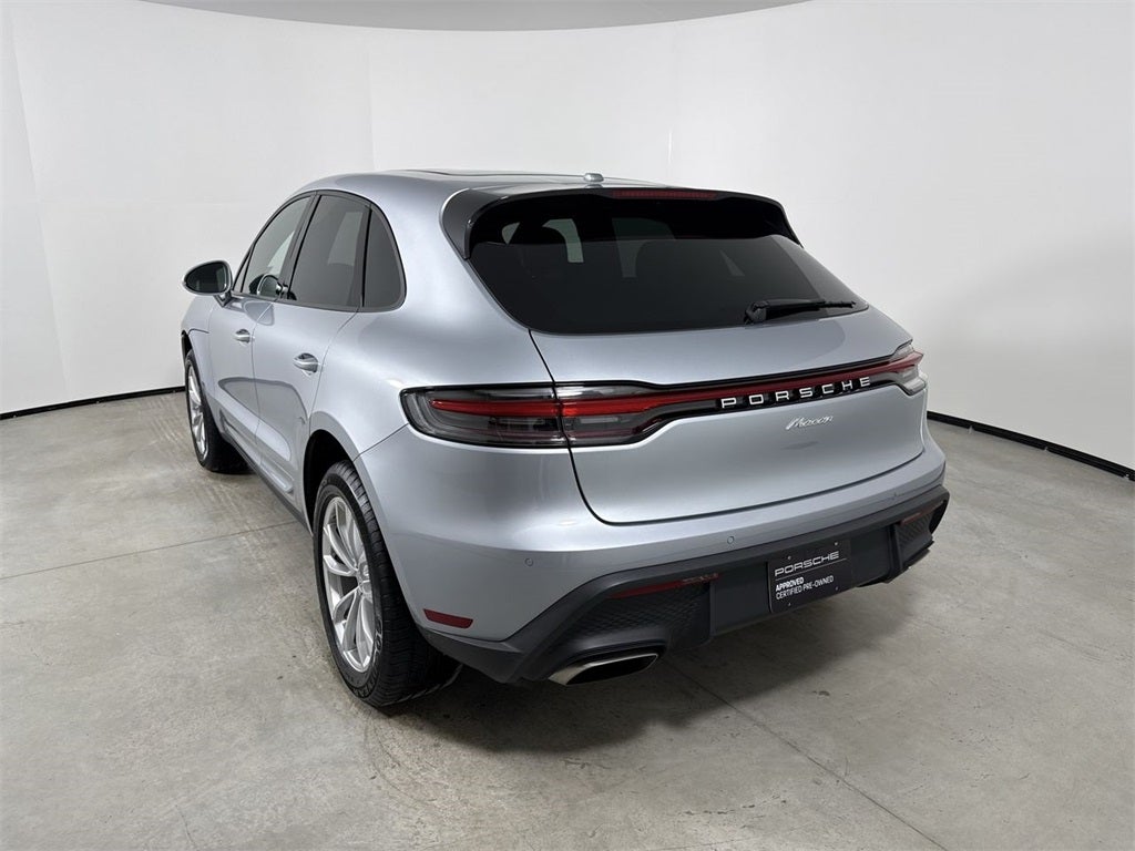 2025 Porsche Macan AWD