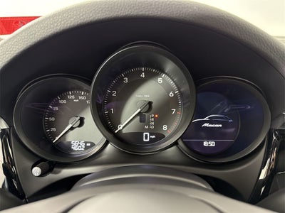 2025 Porsche Macan AWD