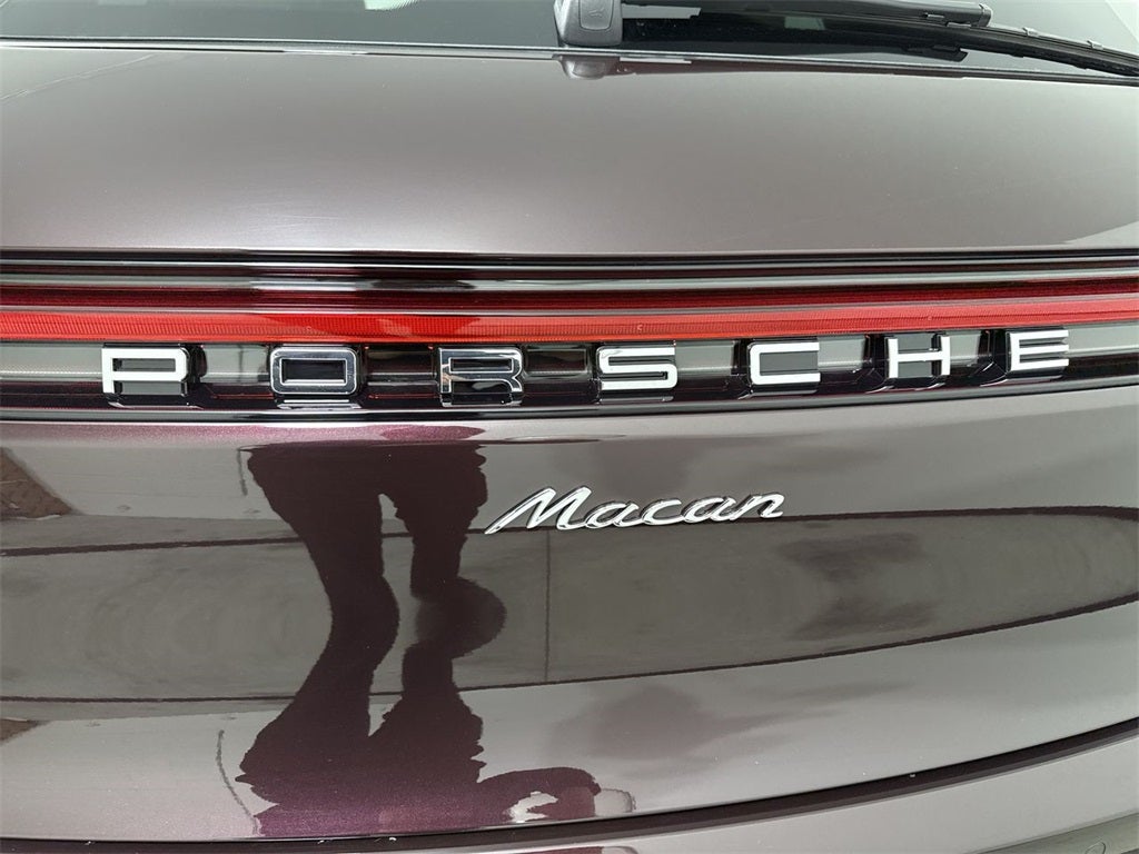 2026 Porsche Macan AWD