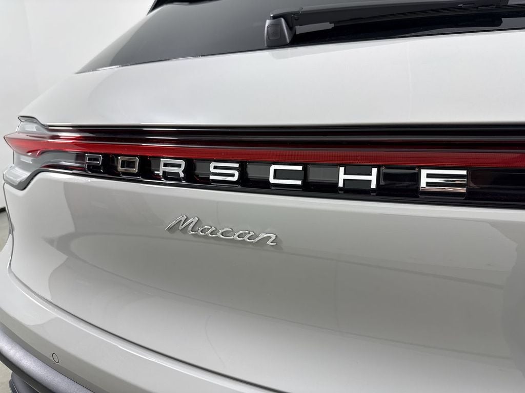 2026 Porsche Macan Macan