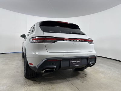 2026 Porsche Macan Macan