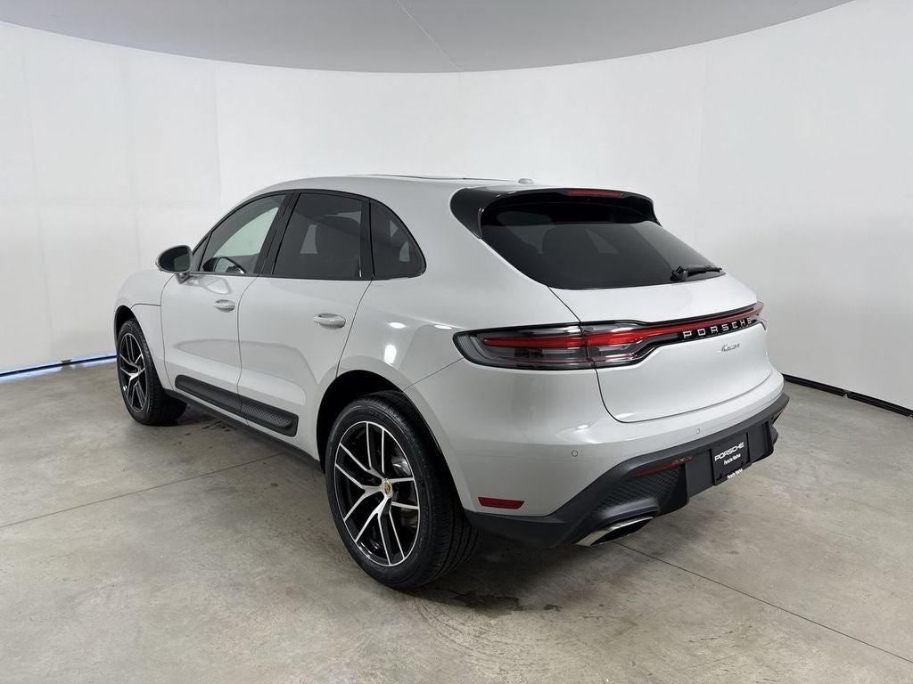 2026 Porsche Macan Macan