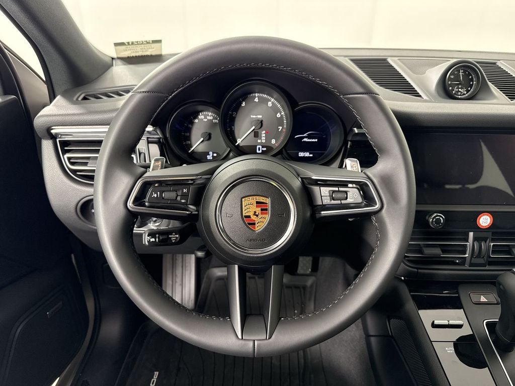 2026 Porsche Macan Macan