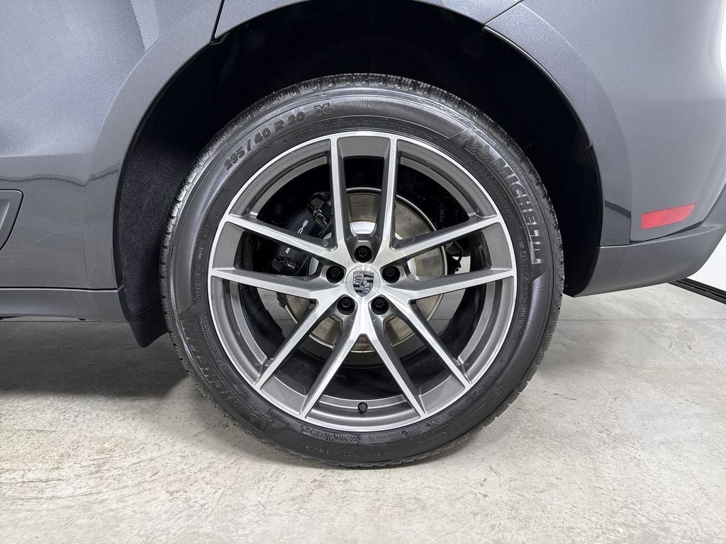 2026 Porsche Macan AWD