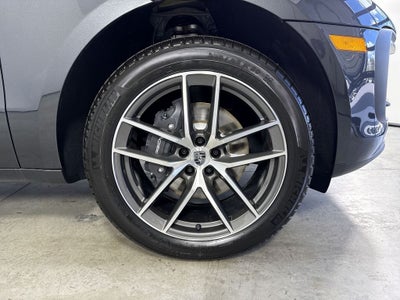 2026 Porsche Macan AWD