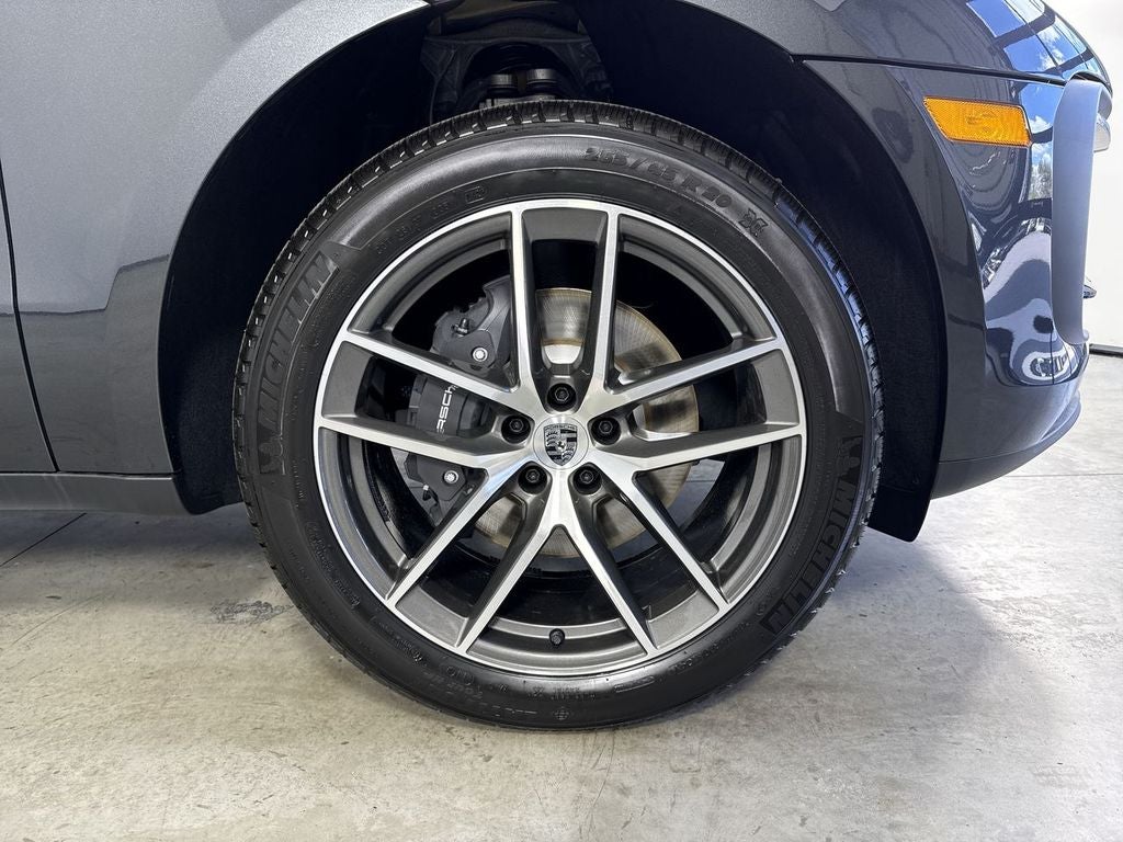 2026 Porsche Macan AWD