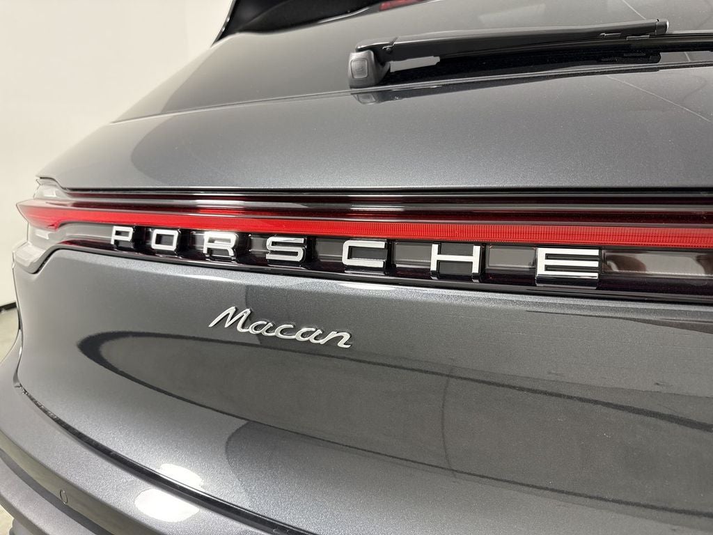 2026 Porsche Macan AWD