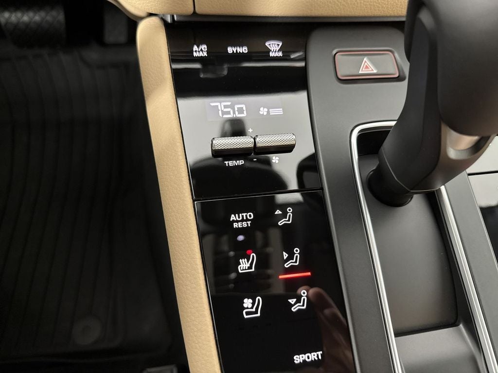 2026 Porsche Macan AWD