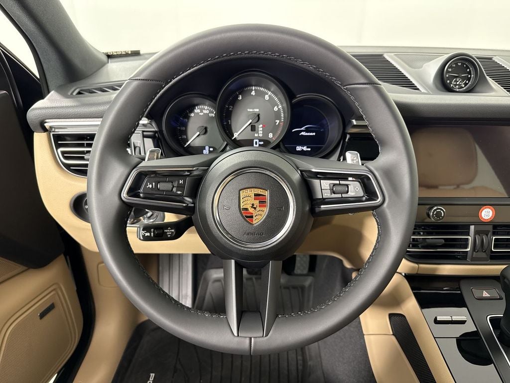 2026 Porsche Macan AWD