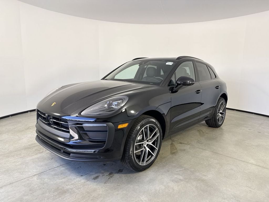2026 Porsche Macan Macan