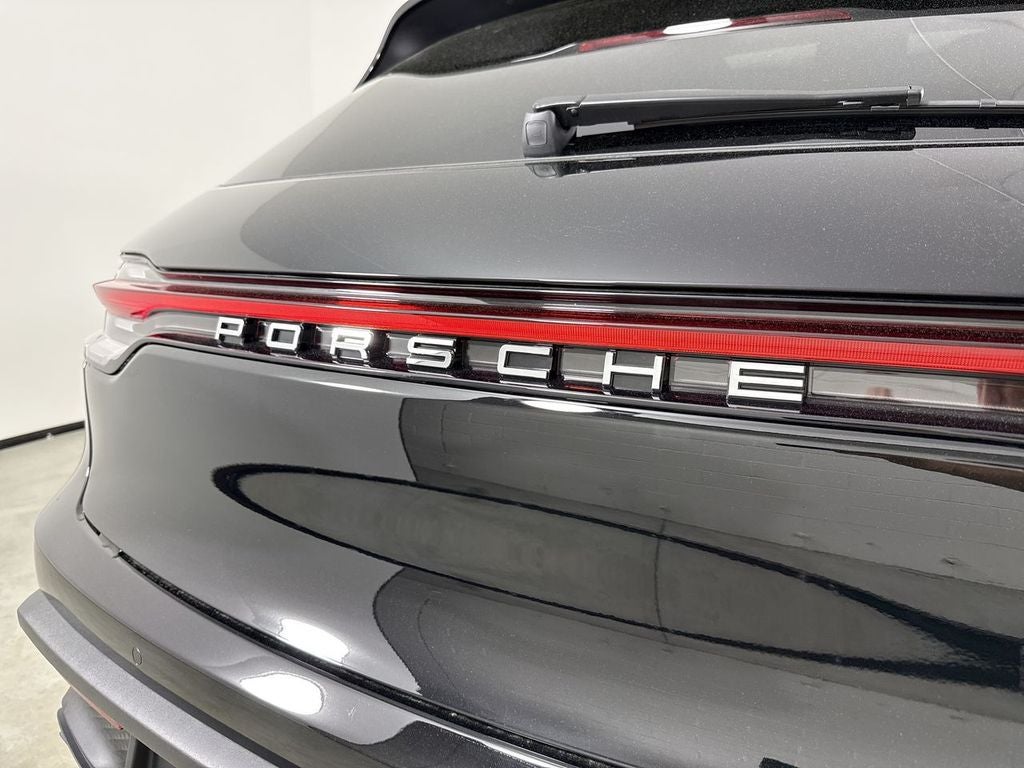 2026 Porsche Macan Macan