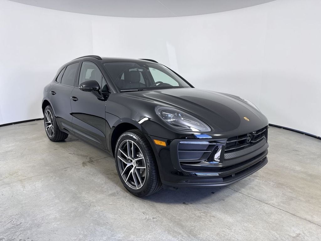 2026 Porsche Macan Macan