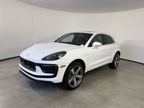 2026 Porsche Macan AWD