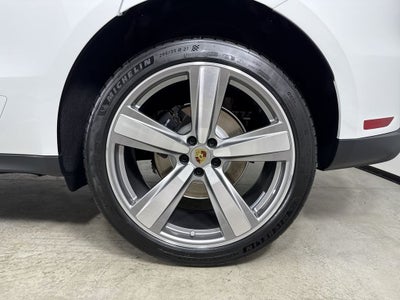 2026 Porsche Macan AWD