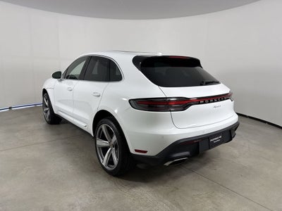 2026 Porsche Macan AWD